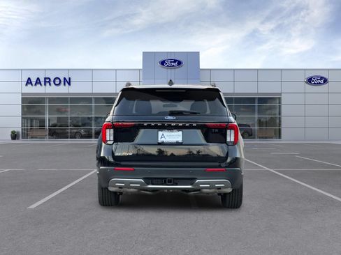 New 2026 Ford Explorer Active w/ Active Comfort Package RWD image 4
