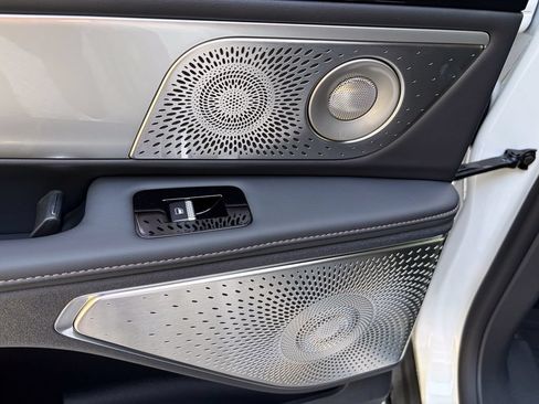 New 2026 Lincoln Nautilus Reserve AWD/4WD image 21