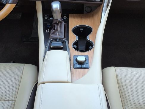 Used 2019 Lexus RX 350L AWD image 19