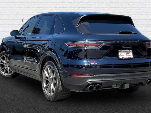 Used 2022 Porsche Cayenne AWD/4WD image 4