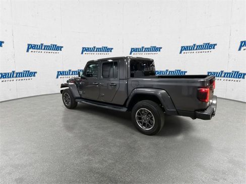Used 2022 Jeep Gladiator Overland w/ Popular Equipment Package image 8