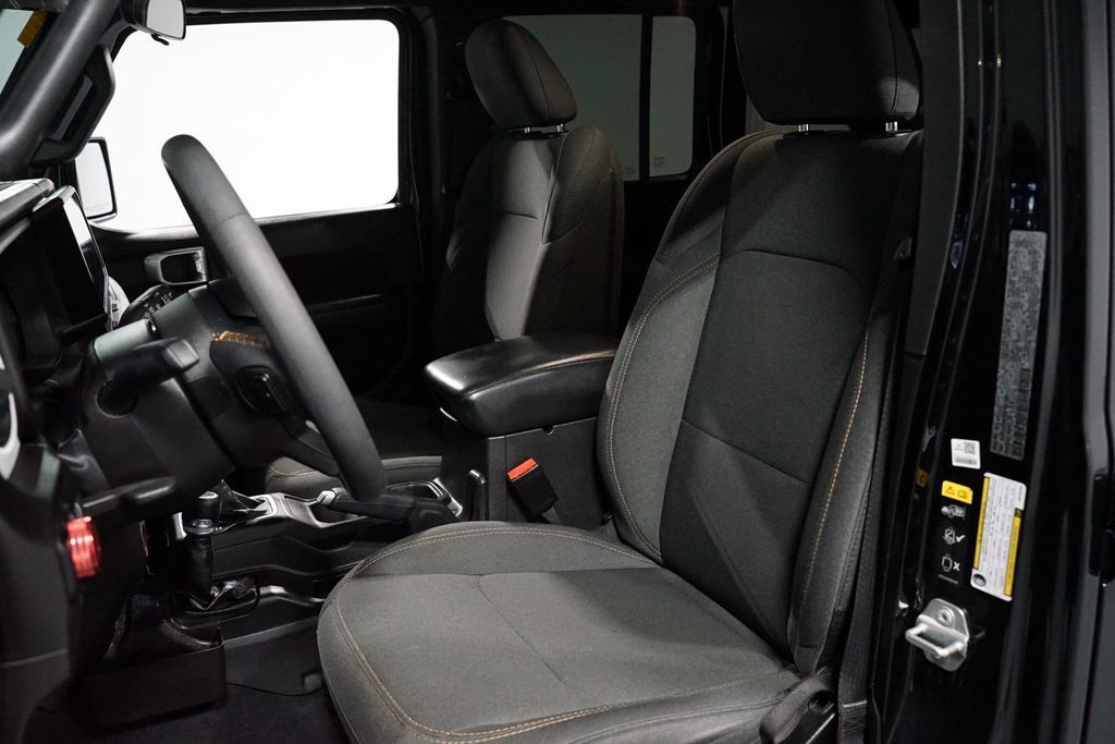 Used 2024 Jeep Wrangler Unlimited Sport AWD/4WD image 26