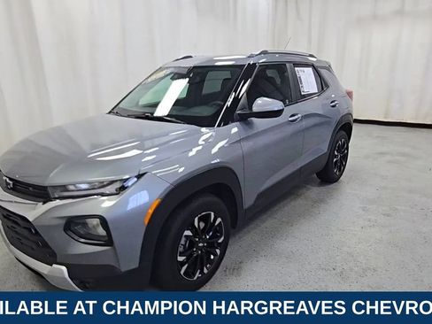 Used 2023 Chevrolet TrailBlazer LT w/ Convenience Package FWD image 5
