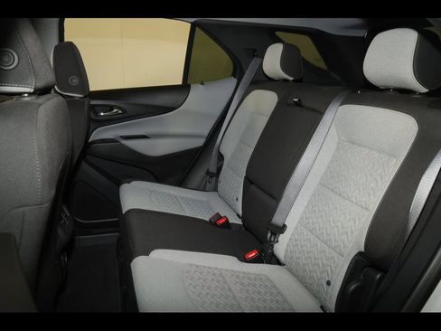 Used 2024 Chevrolet Equinox LT FWD image 26