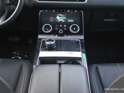 Used 2018 Land Rover Range Rover Velar S AWD/4WD image 27