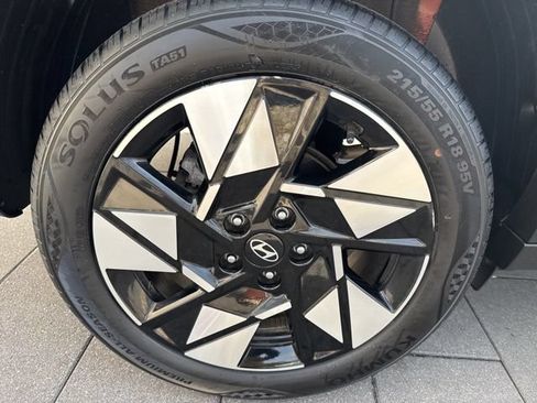Used 2024 Hyundai Kona SEL AWD/4WD image 10
