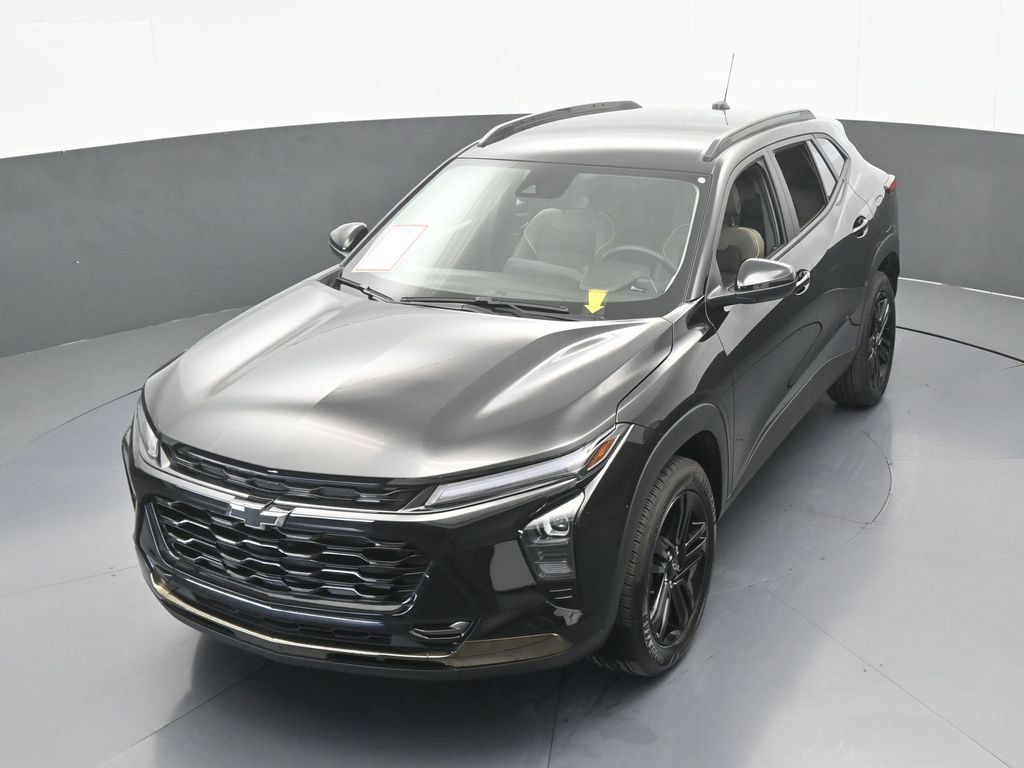 Used 2025 Chevrolet Trax ACTIV FWD image 44