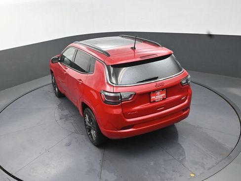 Used 2022 Jeep Compass Limited w/ (RED) Package AWD/4WD image 27