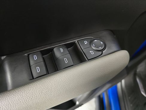 Used 2024 Chevrolet Colorado ZR2 w/ Technology Package AWD/4WD image 26