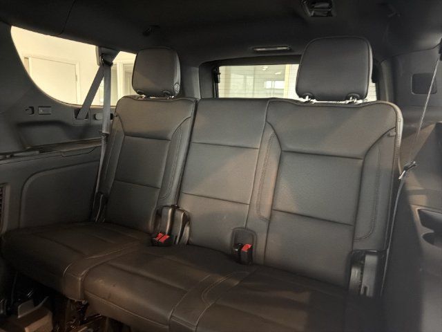 Certified 2024 Chevrolet Suburban High Country AWD/4WD image 19