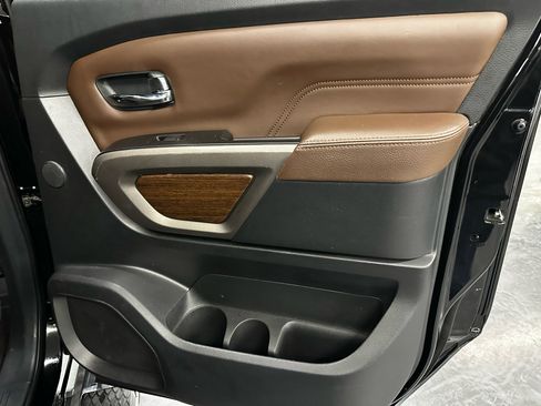 Used 2020 Nissan Titan Platinum Reserve w/ Moonroof Package image 16