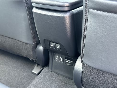 New 2026 Toyota Prius Plug-In Hybrid FWD image 19