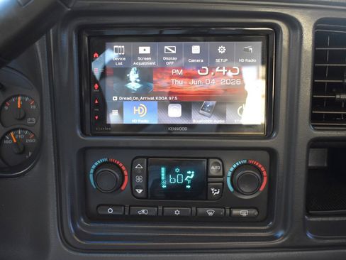 Used 2007 Chevrolet Silverado 2500 LT w/ Heavy-Duty Power Package AWD/4WD image 23