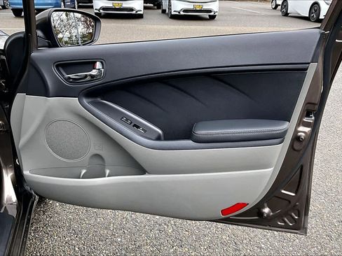 Used 2014 Kia Forte EX image 22