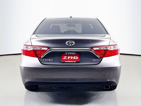 Used 2016 Toyota Camry XLE FWD image 4