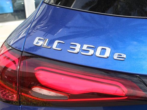 New 2026 Mercedes-Benz GLC 350e GLC 350e image 6