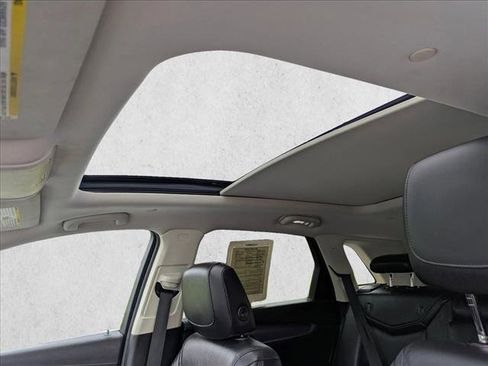 Used 2018 Cadillac XT5 Premium Luxury image 15