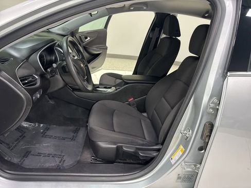 Used 2018 Chevrolet Malibu LS image 11