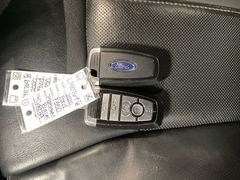 Used 2020 Ford F350 Platinum image 31