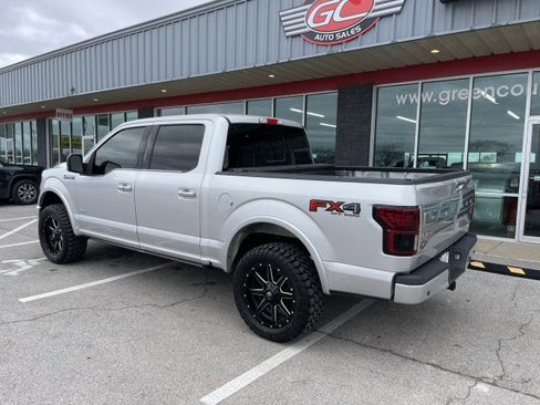 Used 2017 Ford F150 Platinum w/ Equipment Group 701A Luxury image 4