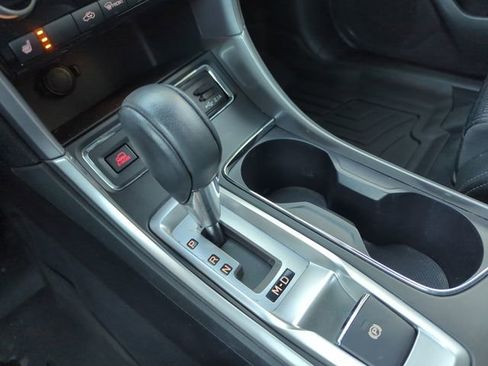 Used 2021 Subaru Ascent Premium w/ Convenience Package image 28