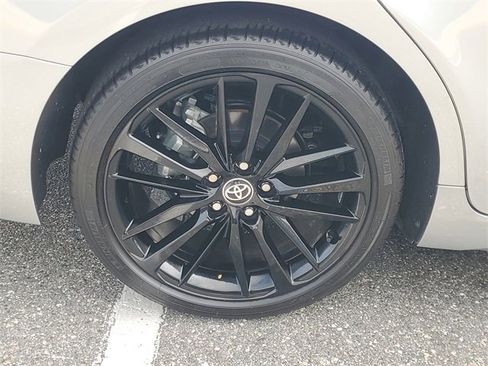 Used 2023 Toyota Camry XSE image 5