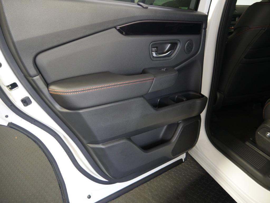 New 2026 Honda Pilot TrailSport image 12