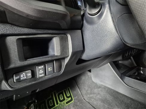 Used 2019 Toyota Tacoma TRD Sport image 23