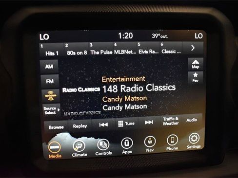 Used 2022 Jeep Wrangler Unlimited Sahara image 27