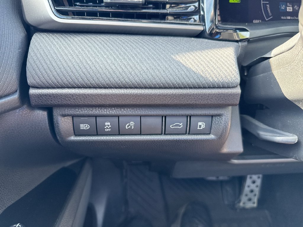 Used 2026 Toyota Camry SE w/ Convenience Package AWD/4WD image 17
