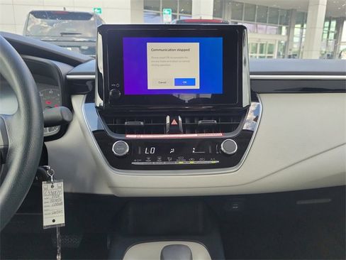 Used 2025 Toyota Corolla LE image 11