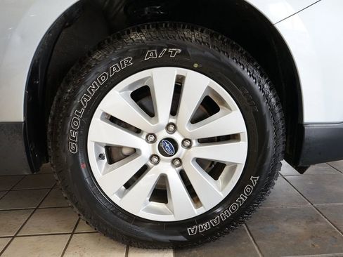 Used 2018 Subaru Outback 2.5i Premium image 48