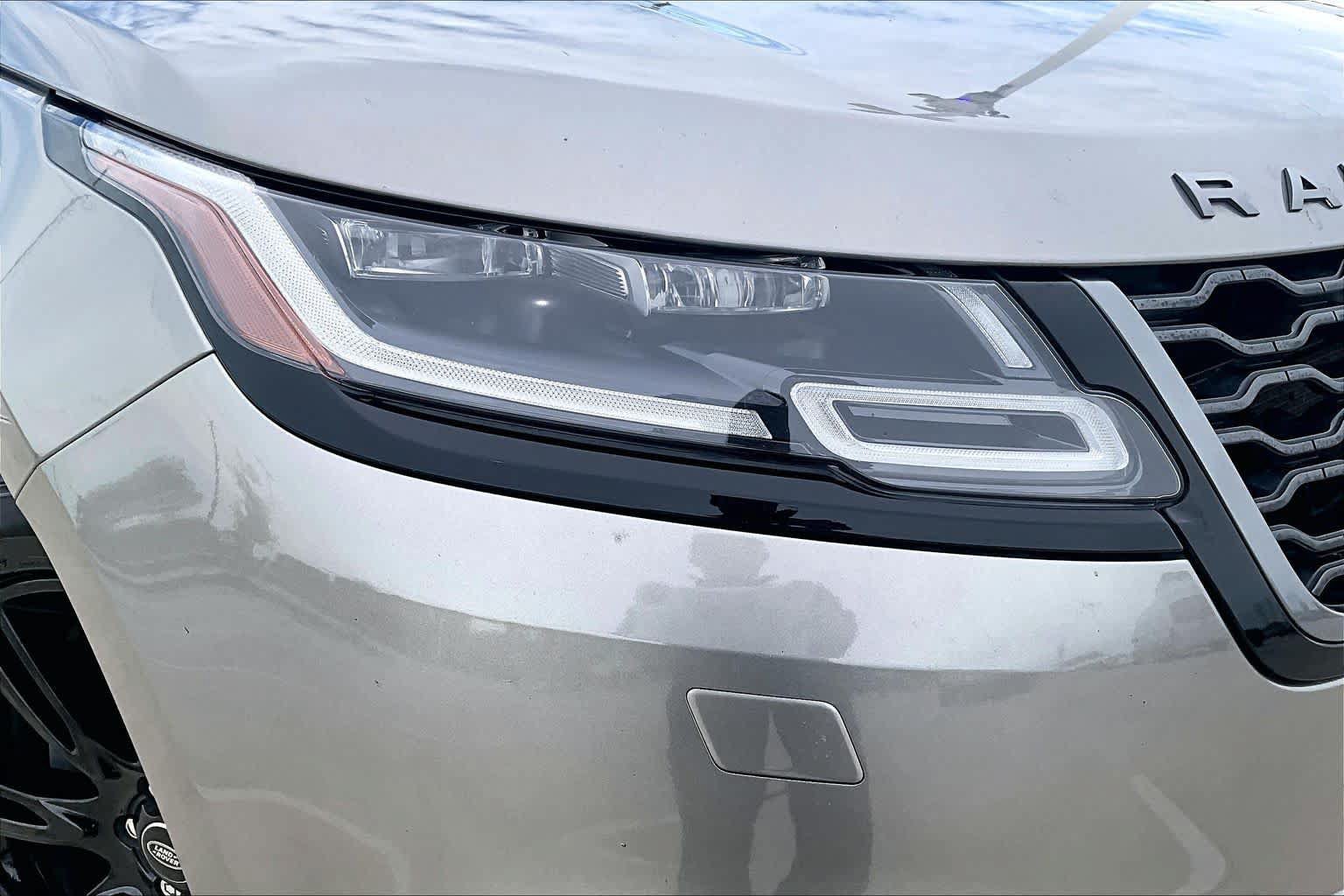 Used 2020 Land Rover Range Rover Velar R-Dynamic S AWD/4WD image 26