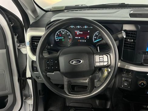 Used 2024 Ford F250 XLT w/ FX4 Off-Road Package image 14
