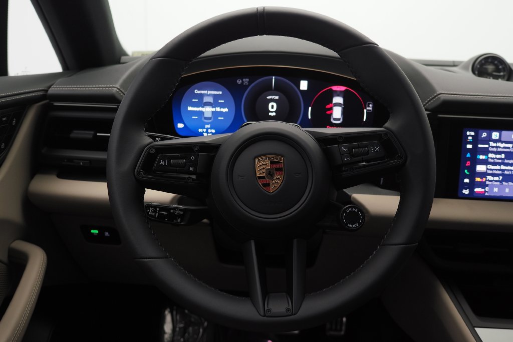 Used 2026 Porsche Macan GTS Electric AWD/4WD image 16