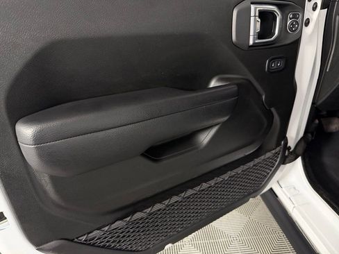 Used 2025 Jeep Wrangler Unlimited Sport S 4xe AWD/4WD image 25