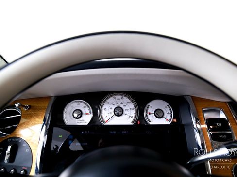 Certified 2019 Rolls-Royce Wraith RWD image 14
