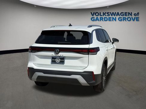 New 2025 Volkswagen Tiguan S image 10