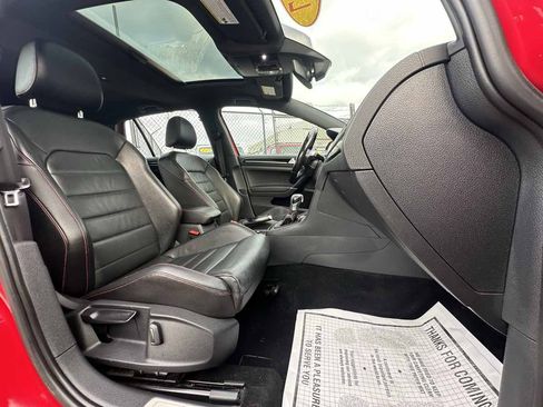 Used 2017 Volkswagen GTI Autobahn FWD image 28