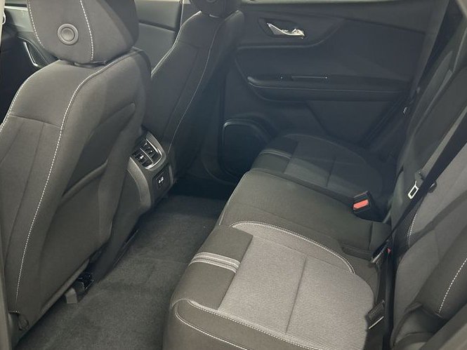 New 2026 Chevrolet Blazer LT w/ Convenience Package AWD/4WD image 19