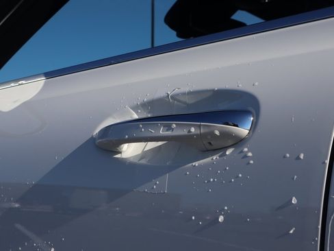 New 2026 Mercedes-Benz GLB 250 4MATIC image 25