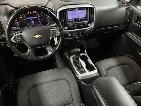 Used 2019 Chevrolet Colorado LT AWD/4WD image 14