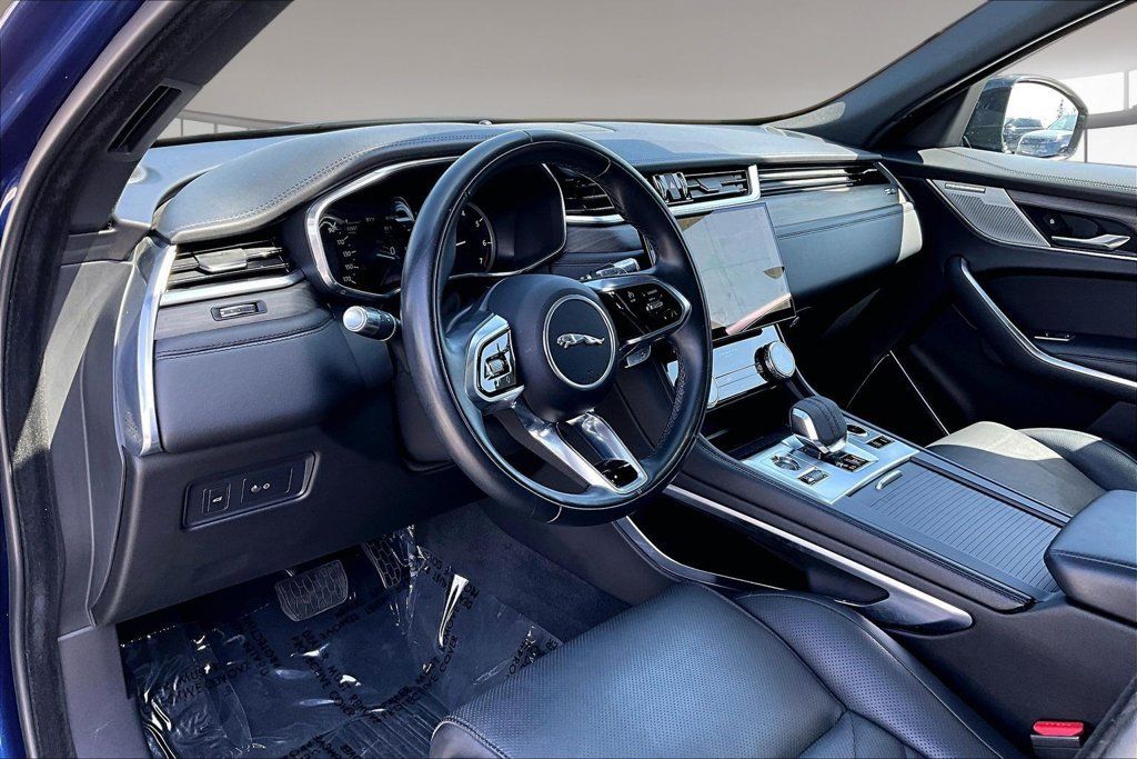 Used 2022 Jaguar F-PACE S AWD/4WD image 15