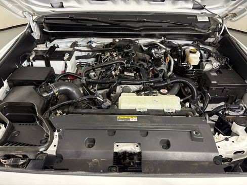 Used 2024 Toyota Tacoma SR5 RWD image 45