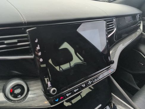 Used 2022 Jeep Wagoneer Series II w/ Premium Group I image 11