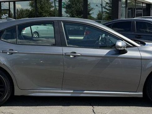 Used 2025 Toyota Camry SE FWD image 8