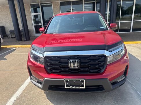Used 2025 Honda Passport EX-L image 2