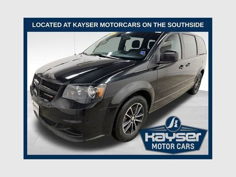 Used 2016 Dodge Grand Caravan SE image 1
