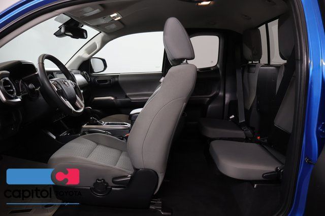 Certified 2018 Toyota Tacoma SR5 AWD/4WD image 30