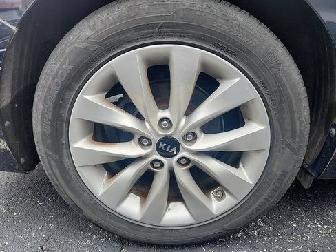 Used 2018 Kia Optima LX w/ 17" Alloy Wheels Package FWD image 10